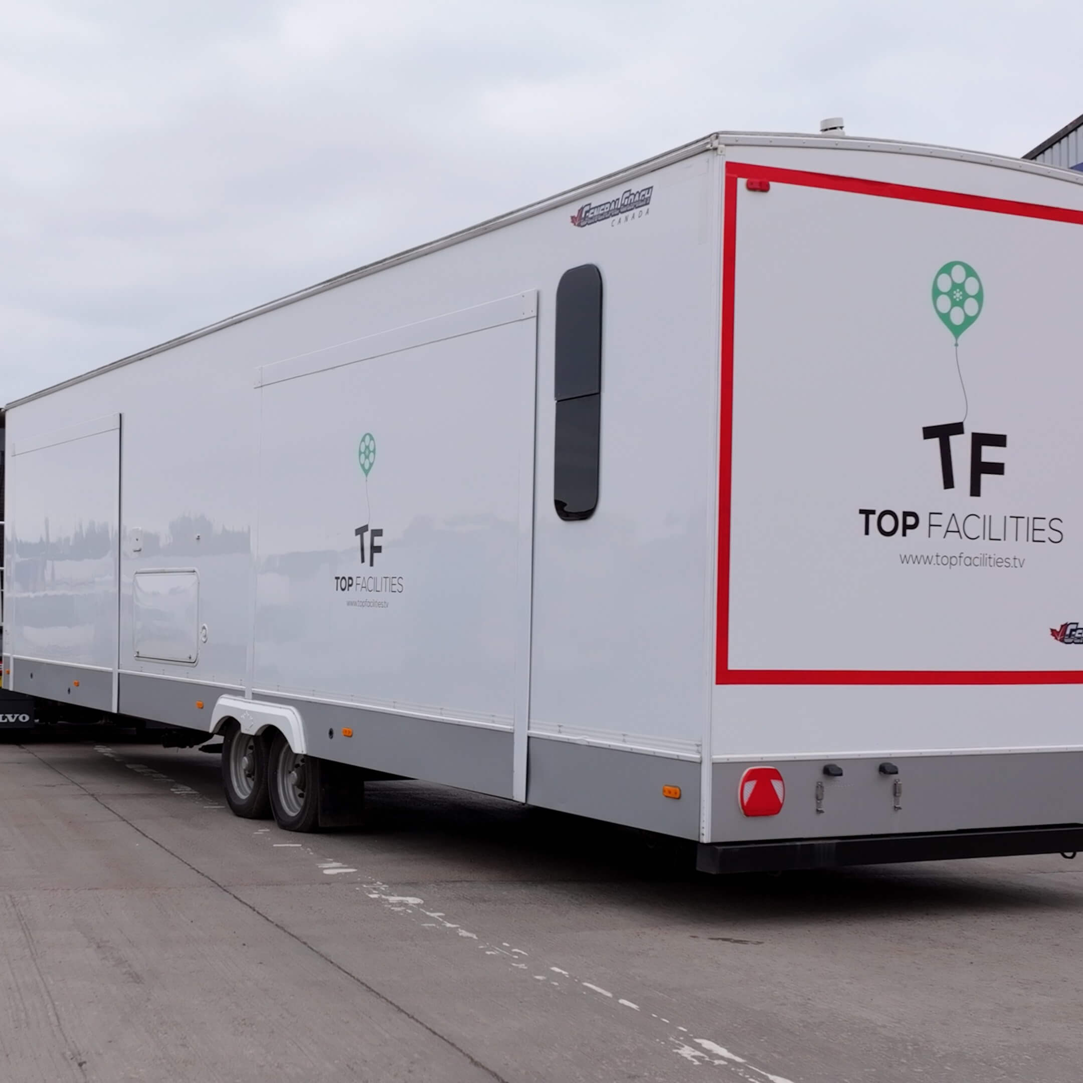 MU006 – 8 Position Make-Up Trailer